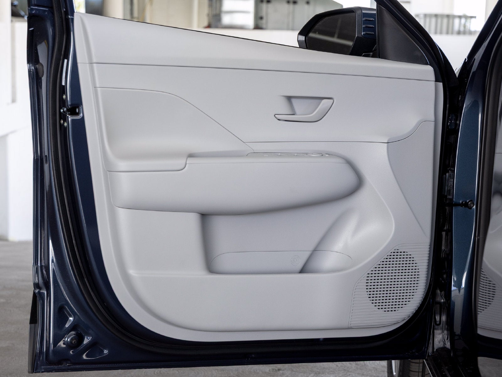 2027 Hyundai KONA SE