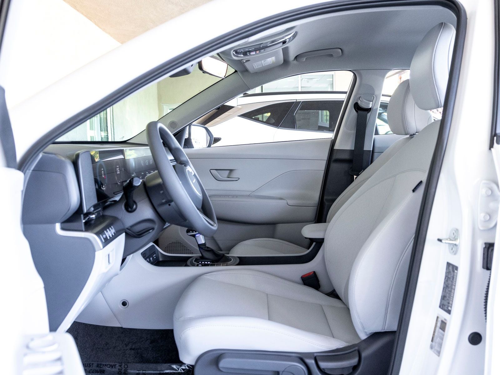 2025 Hyundai KONA SE