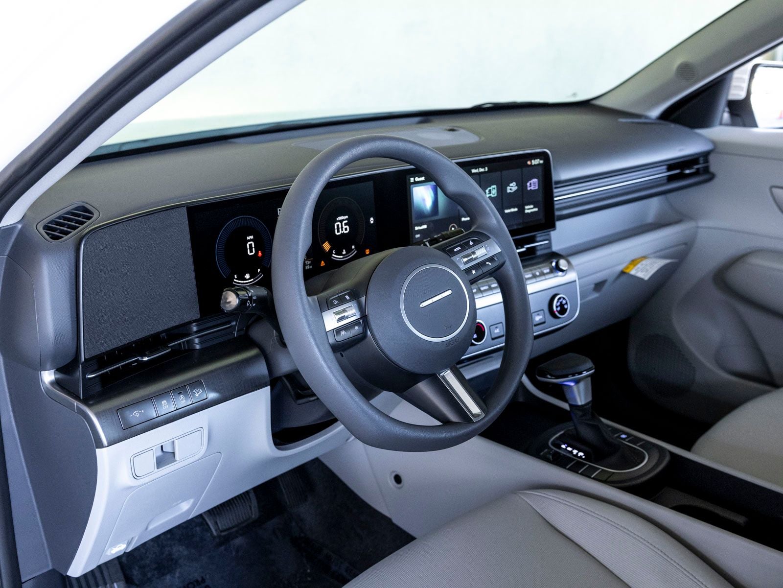 2025 Hyundai KONA SE