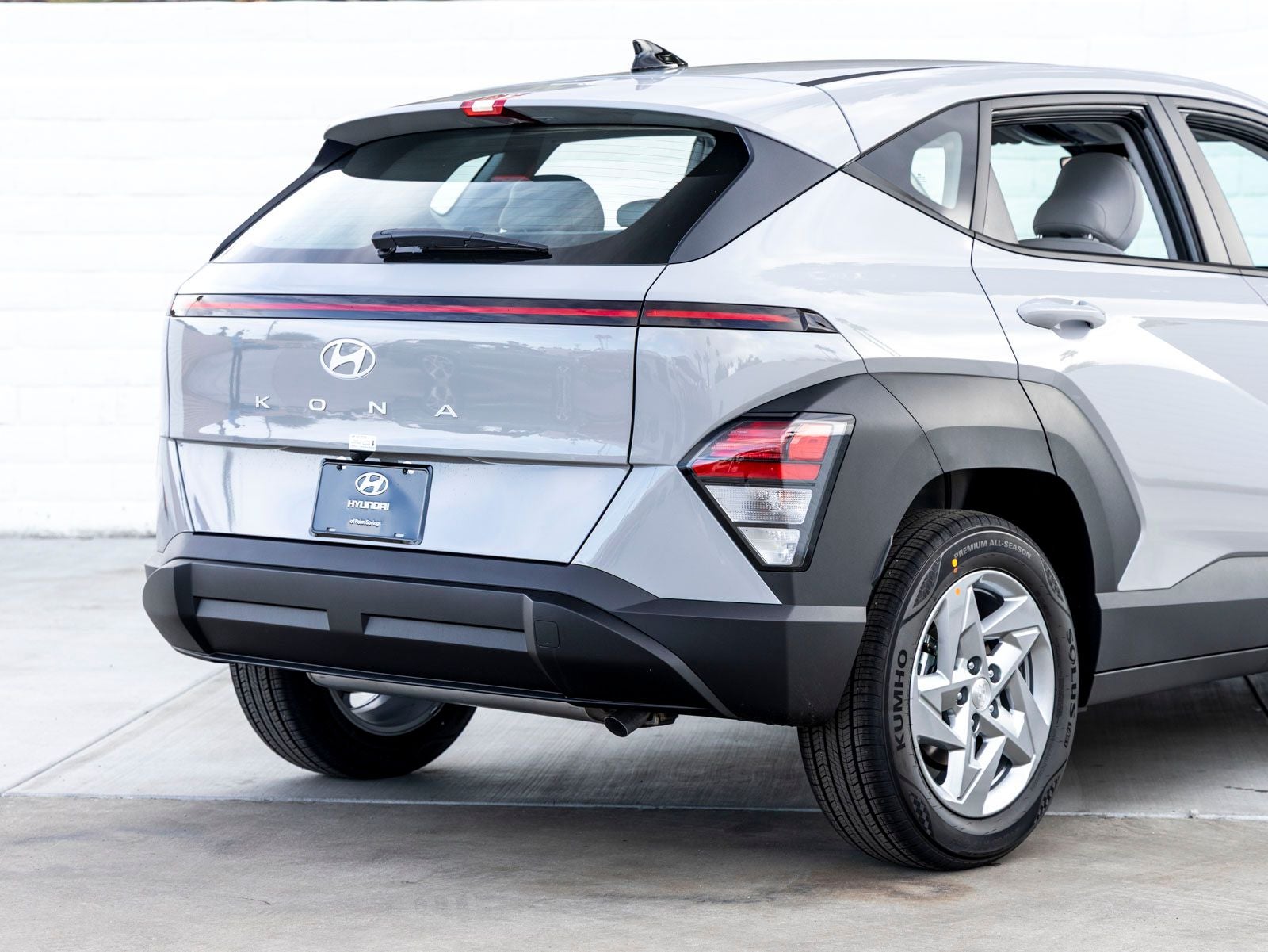 2026 Hyundai KONA SE