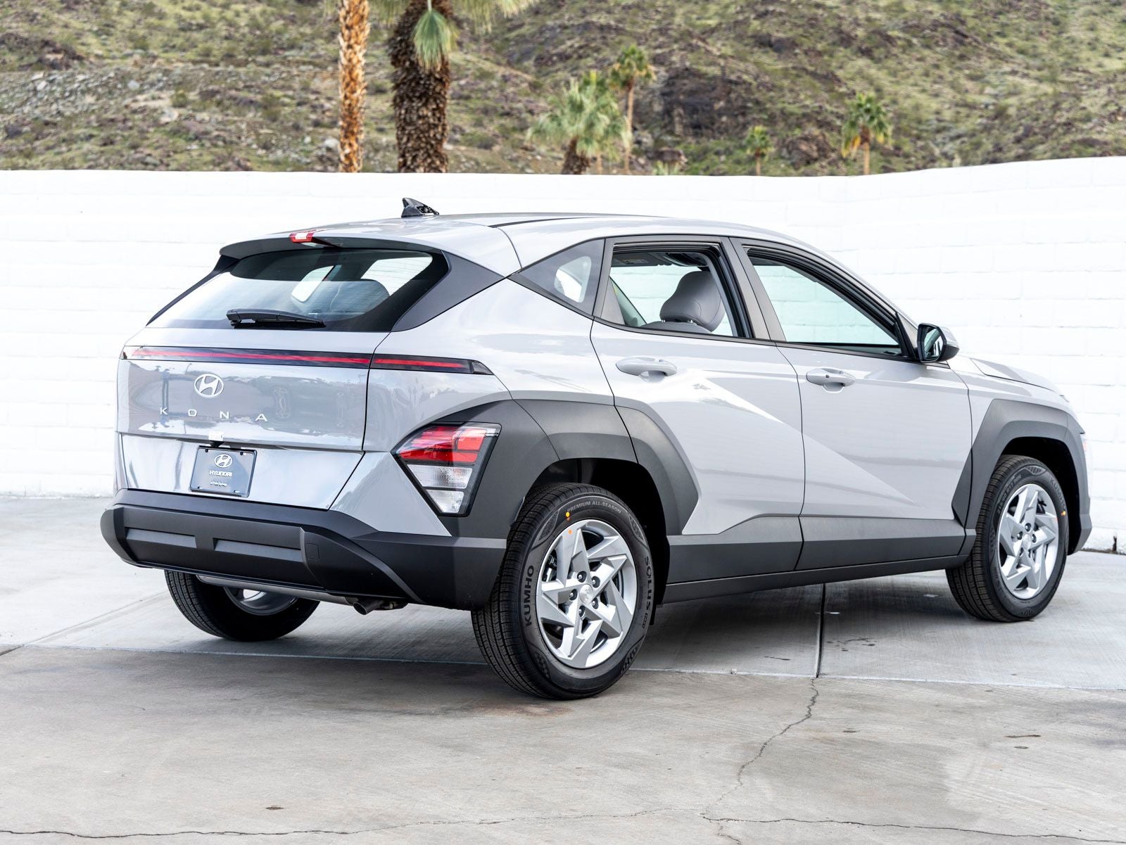 2026 Hyundai KONA SE