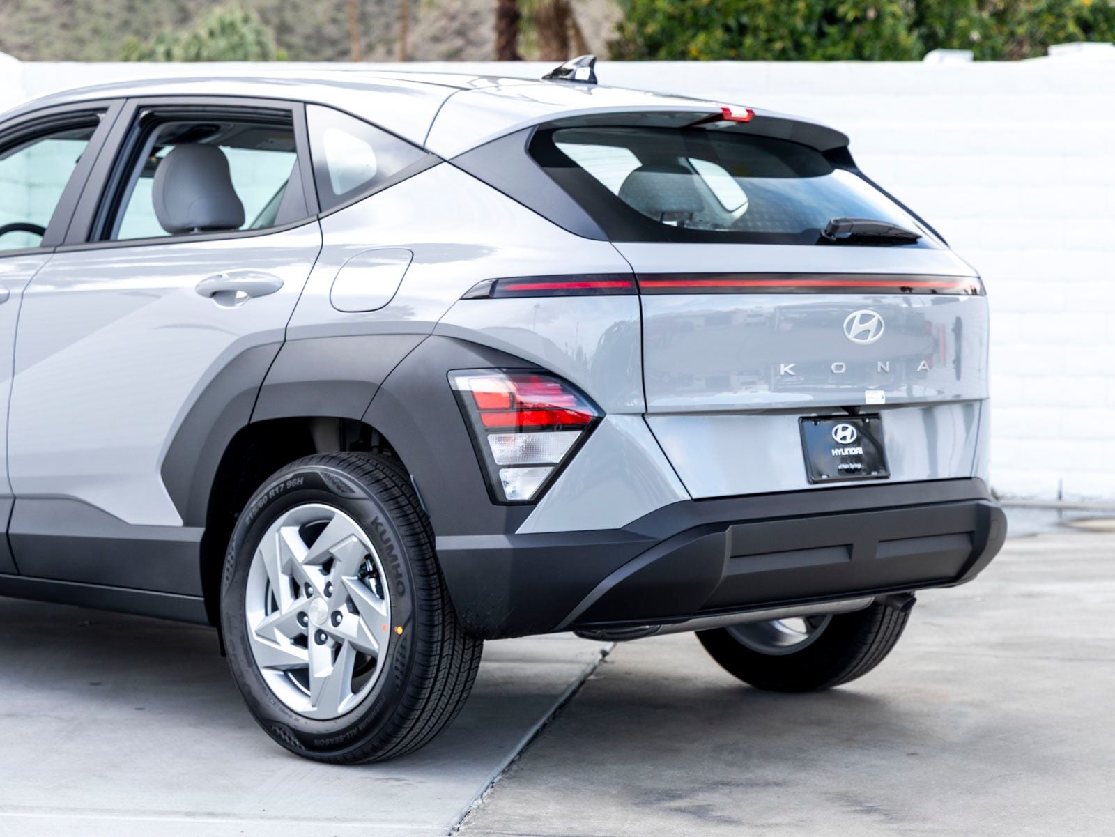 2026 Hyundai KONA SE