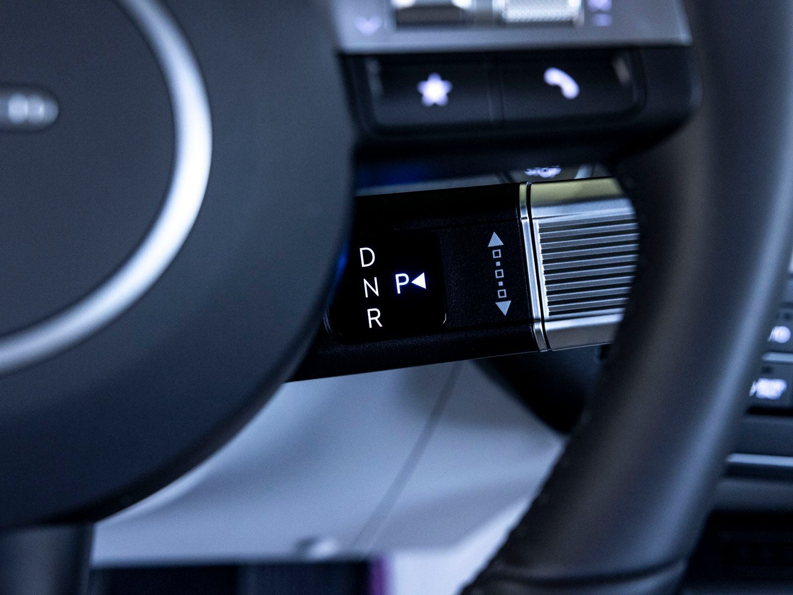 2025 Hyundai KONA ELECTRIC SEL