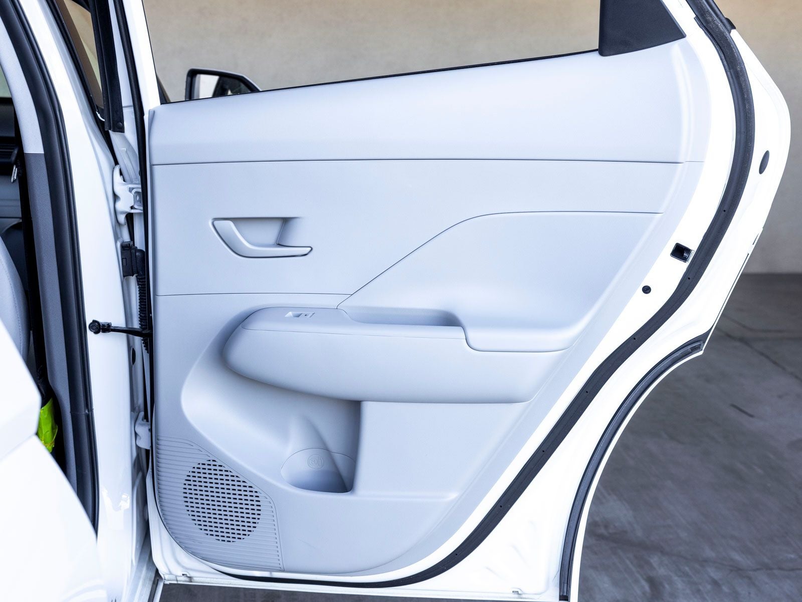 2025 Hyundai KONA ELECTRIC SEL