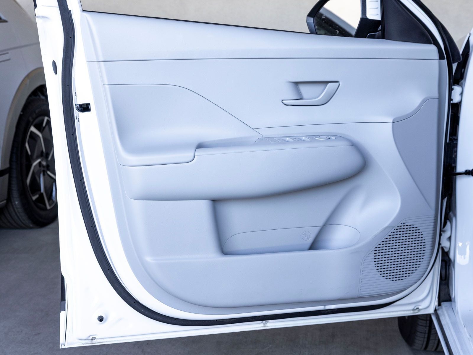 2025 Hyundai KONA ELECTRIC SEL