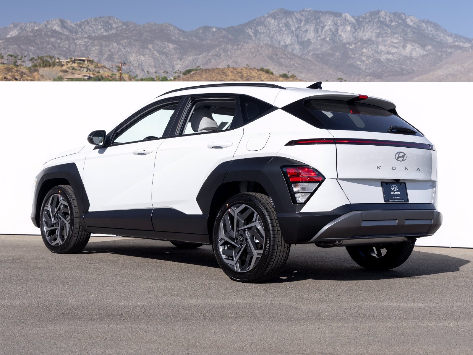 2027 Hyundai KONA SEL Premium