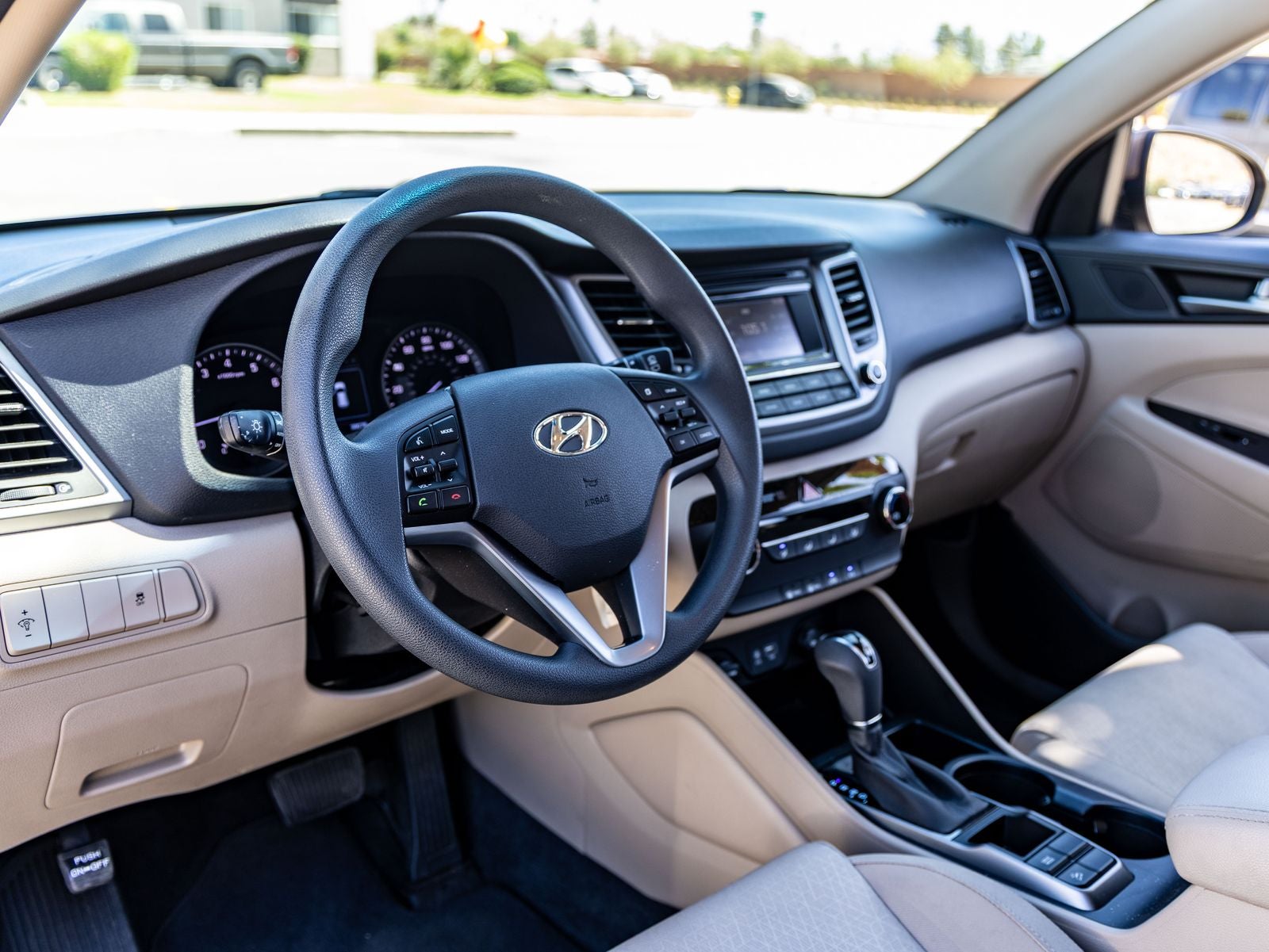 2016 Hyundai TUCSON SE