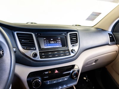 2017 Hyundai TUCSON SE