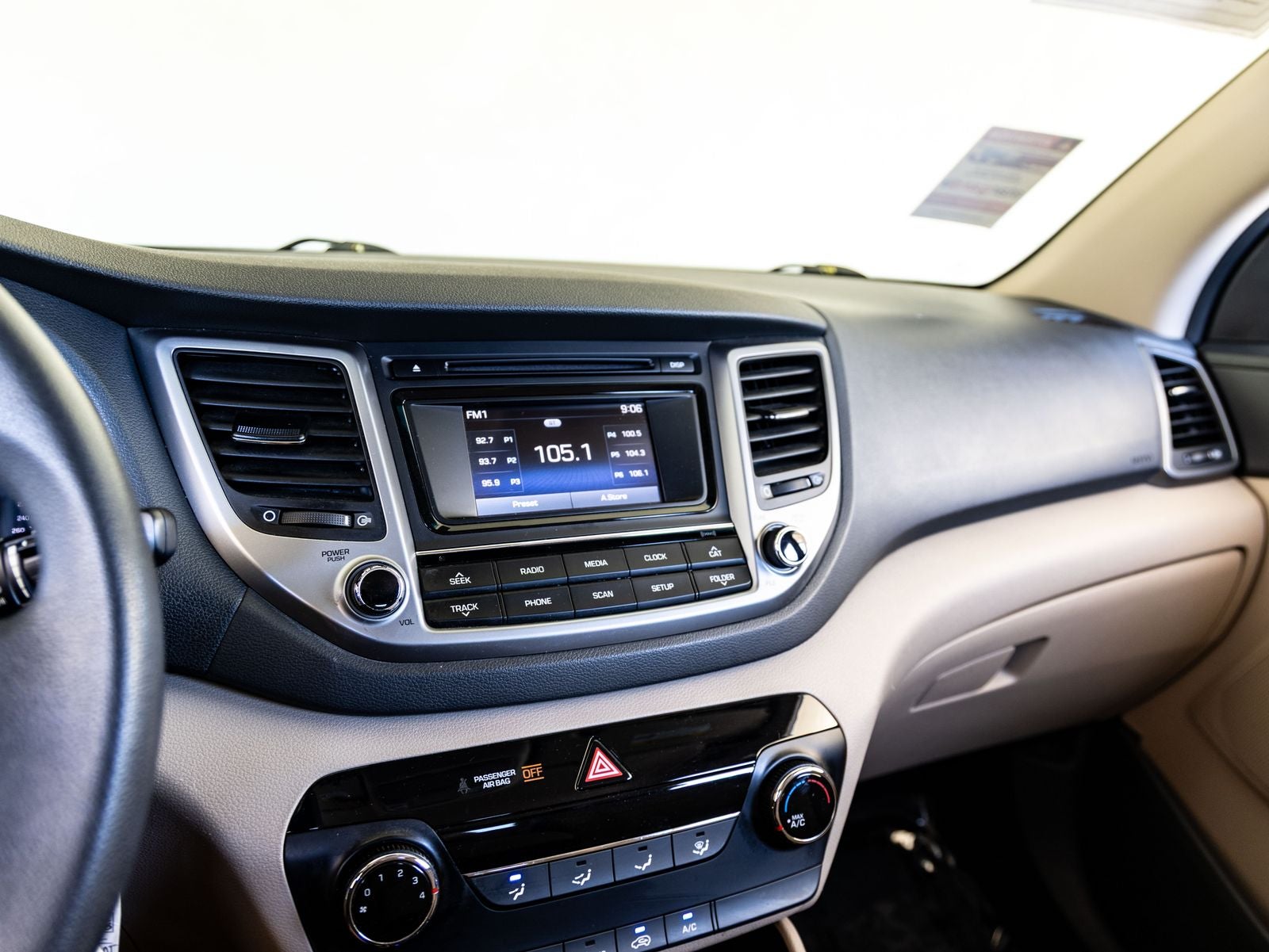 2017 Hyundai TUCSON SE