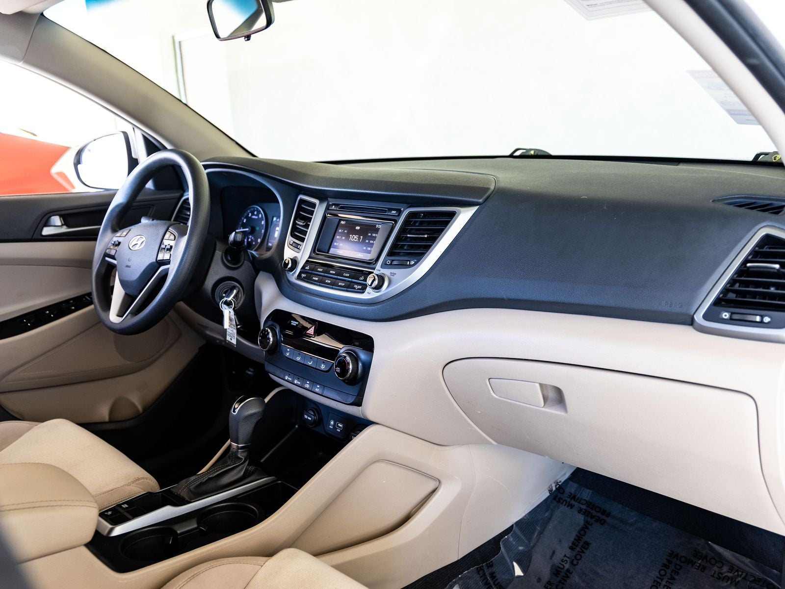 2017 Hyundai TUCSON SE