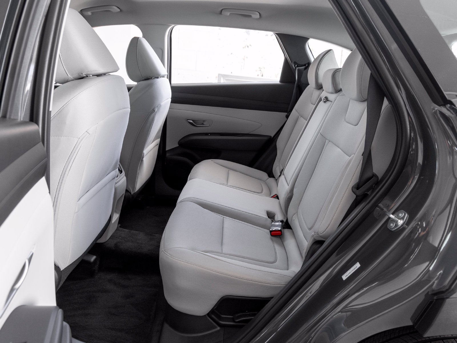 2026 Hyundai TUCSON HYBRID SE