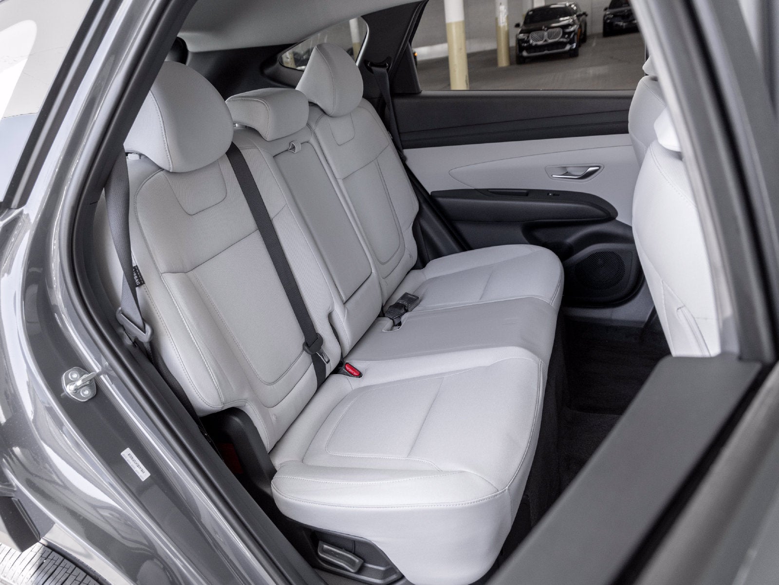 2026 Hyundai TUCSON HYBRID SE
