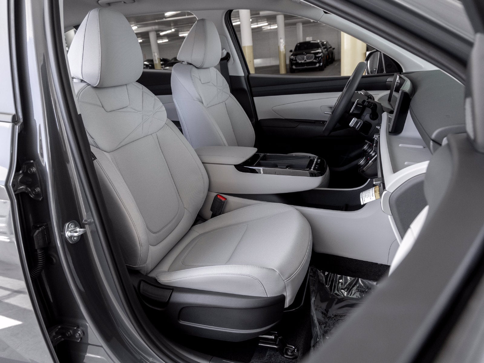 2026 Hyundai TUCSON HYBRID SE