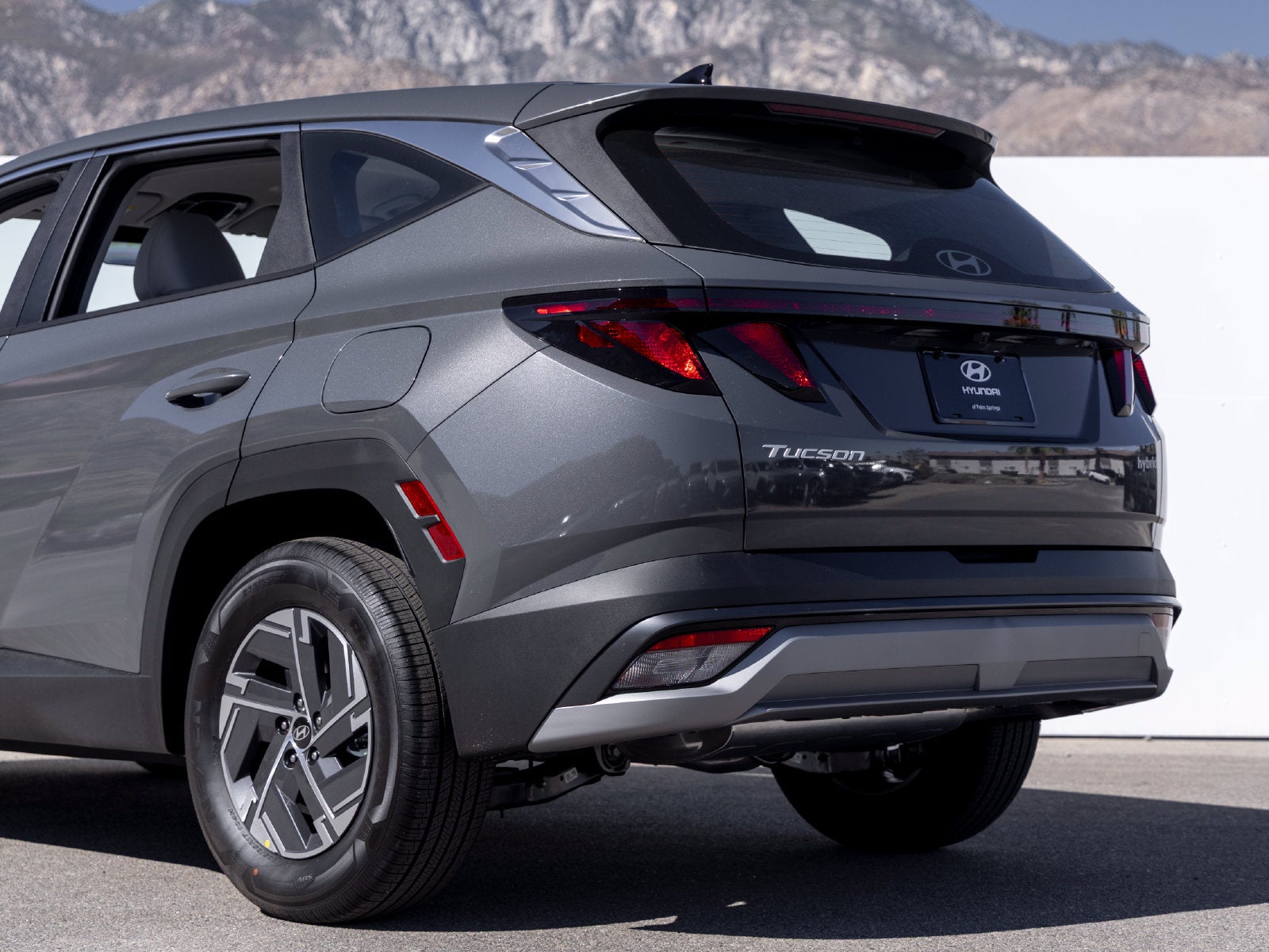2026 Hyundai TUCSON HYBRID SE