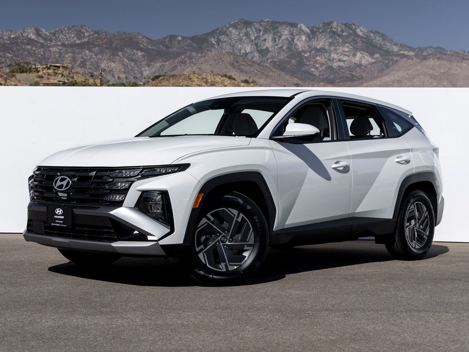 2026 Hyundai TUCSON HYBRID SE
