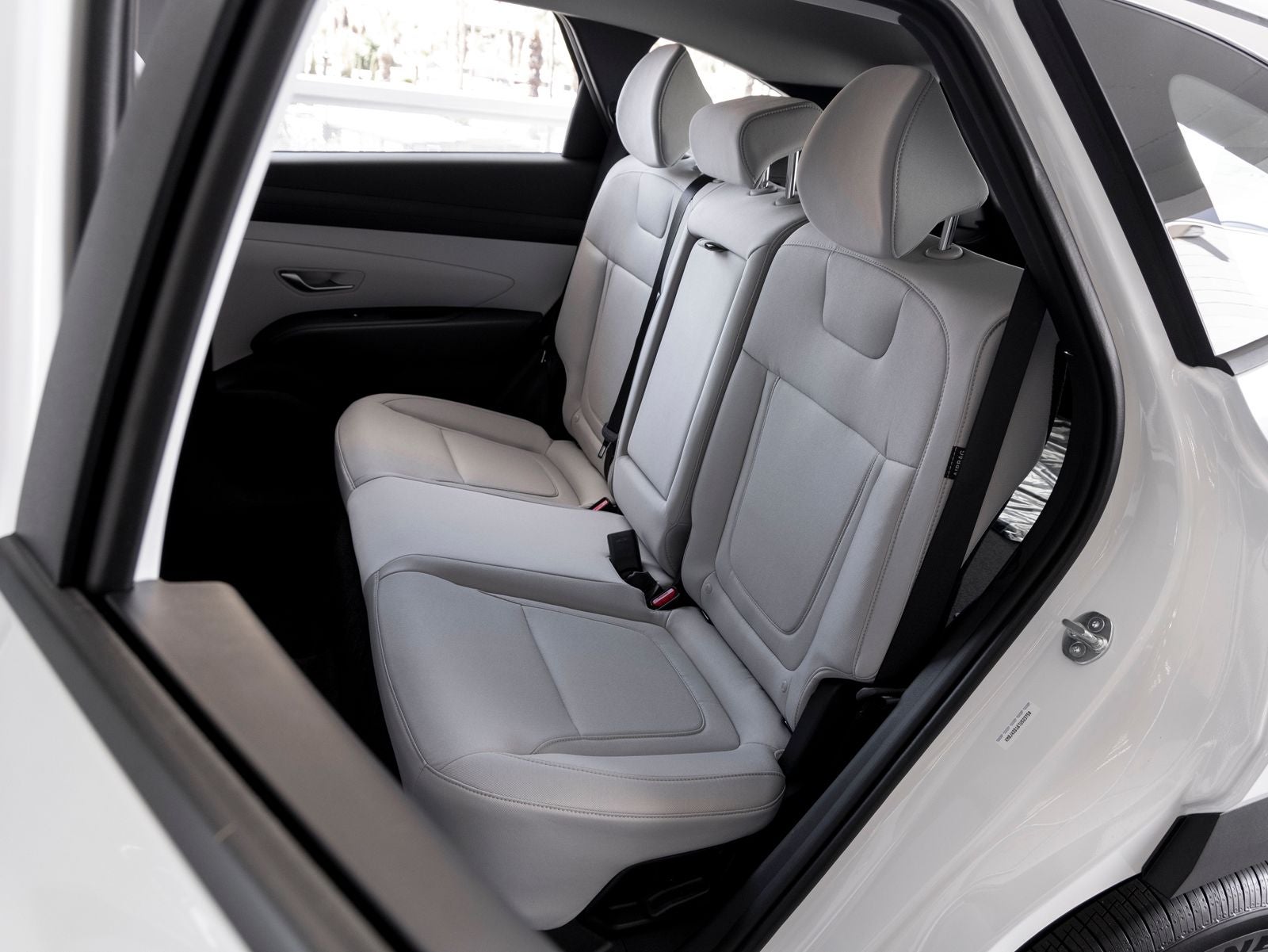 2026 Hyundai TUCSON HYBRID SE