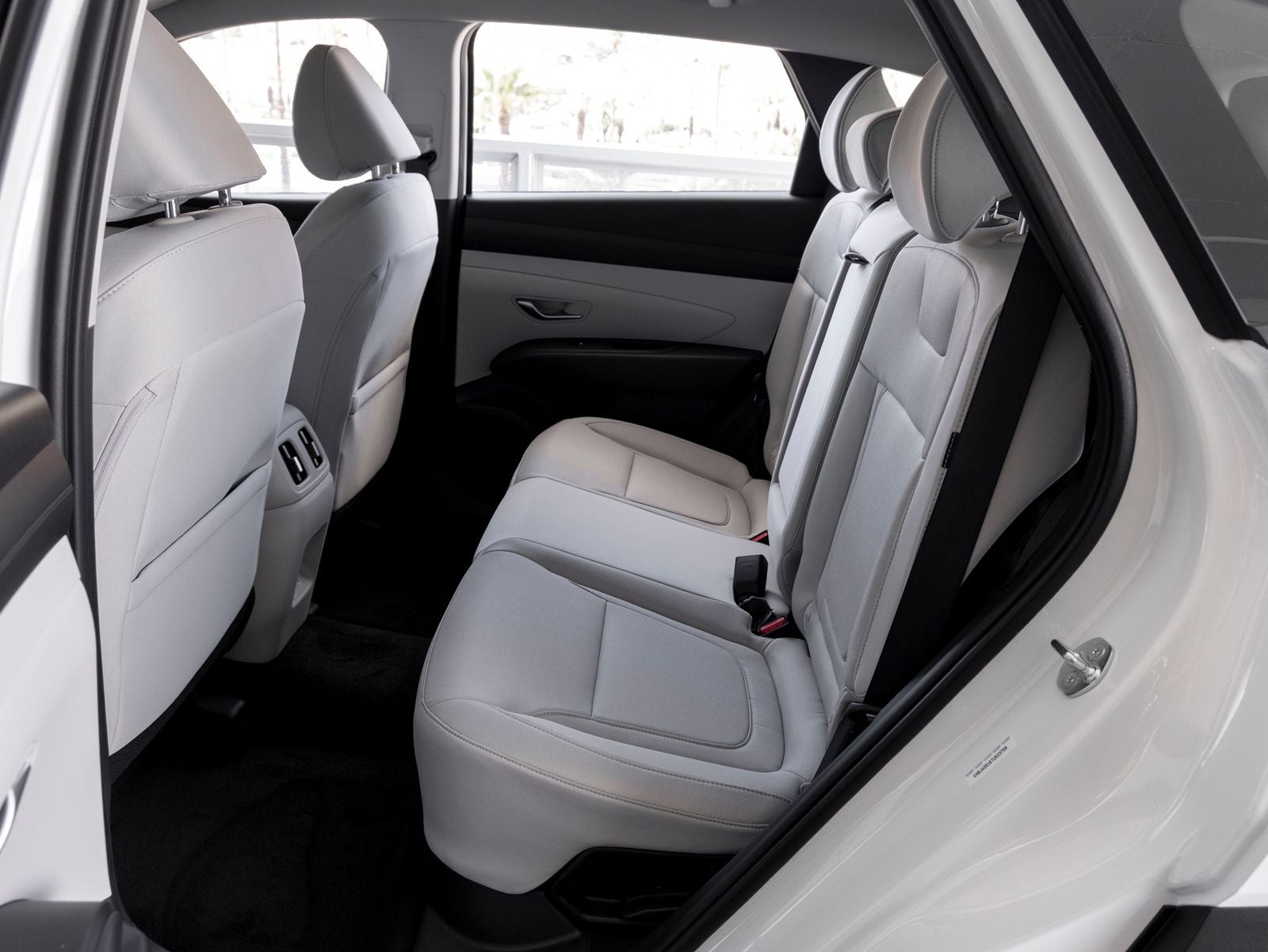 2026 Hyundai TUCSON HYBRID SE