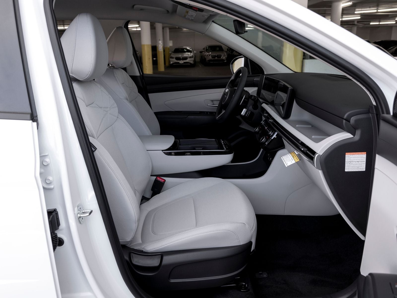 2026 Hyundai TUCSON HYBRID SE
