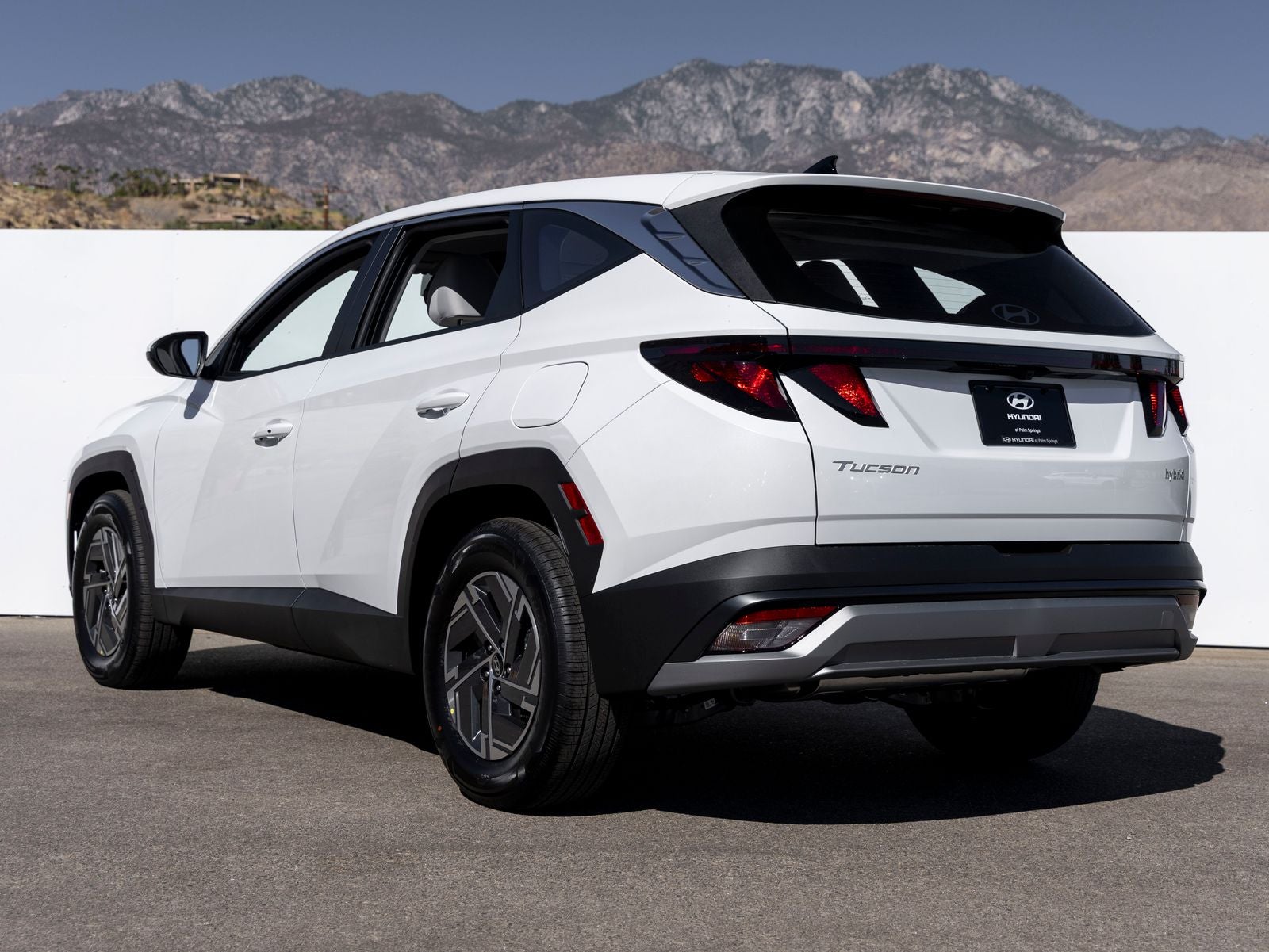 2026 Hyundai TUCSON HYBRID SE