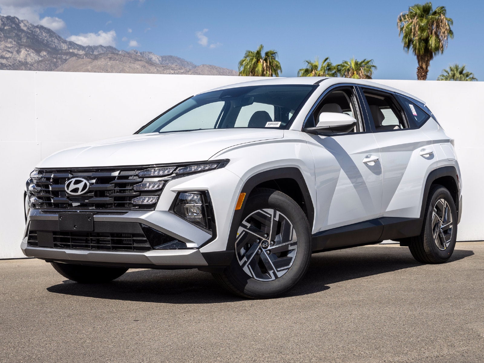 2026 Hyundai TUCSON HYBRID SE