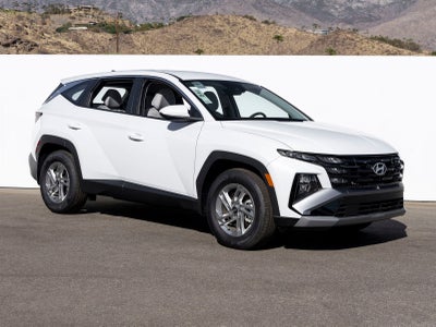 2026 Hyundai TUCSON SE