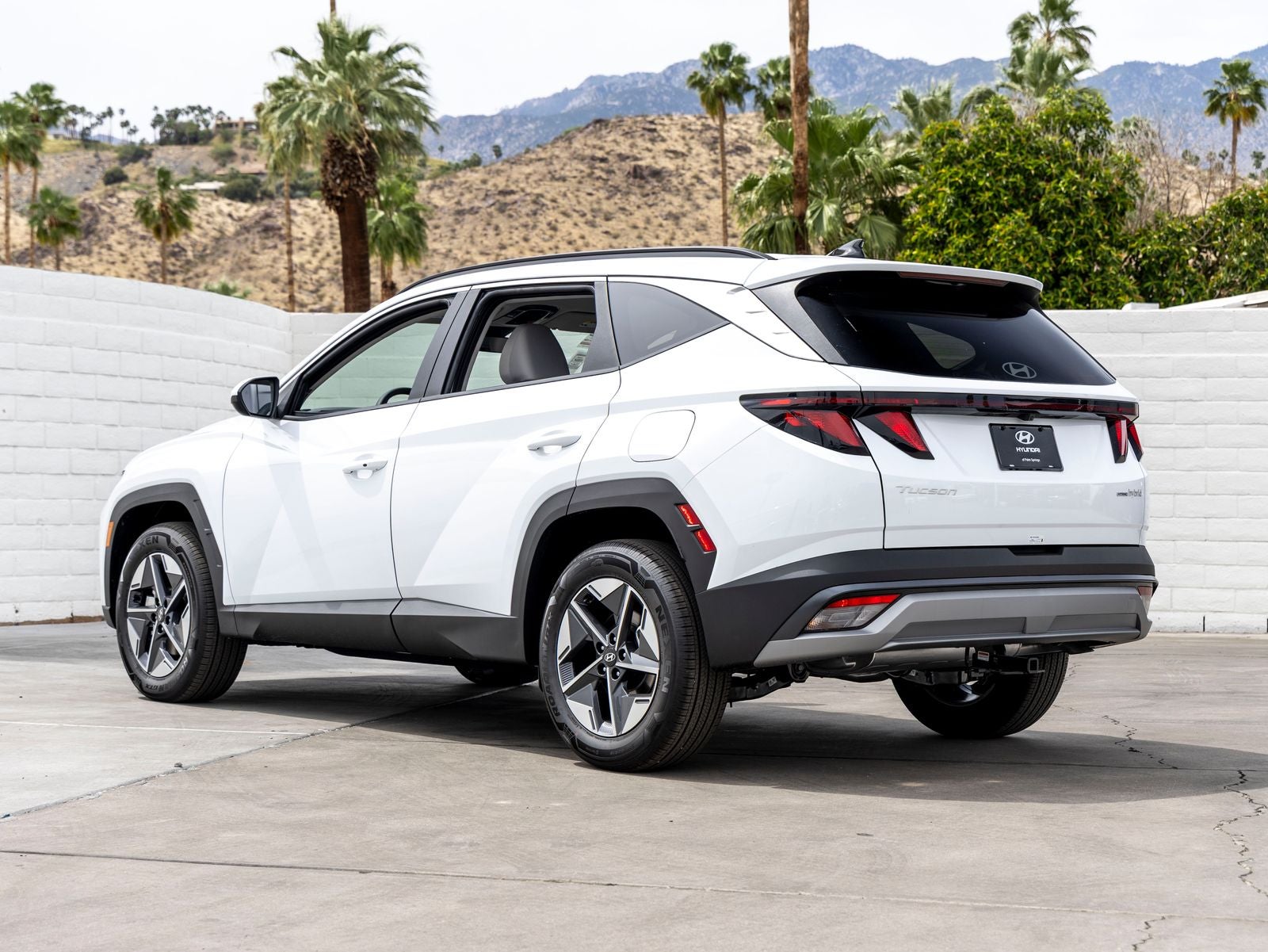 2026 Hyundai TUCSON HYBRID SEL