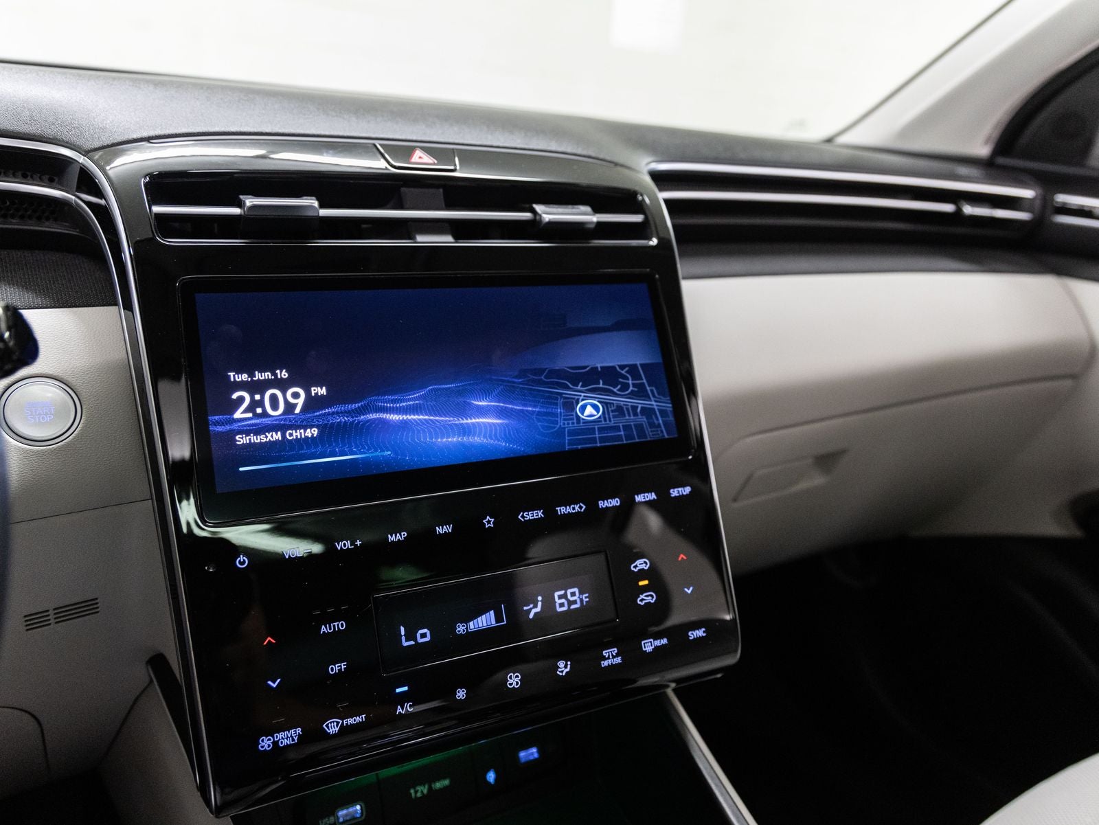 2023 Hyundai TUCSON HYBRID Limited