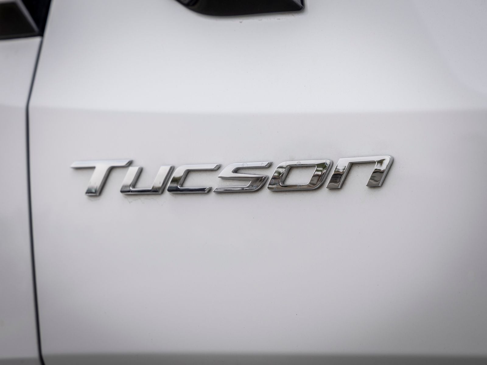 2023 Hyundai TUCSON HYBRID Limited