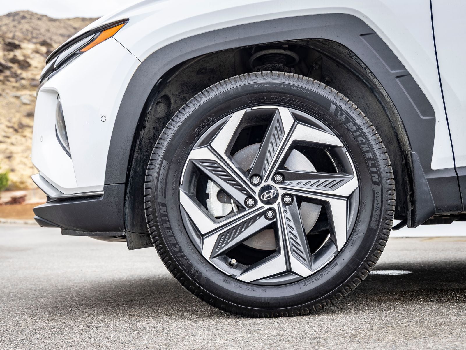 2023 Hyundai TUCSON HYBRID Limited
