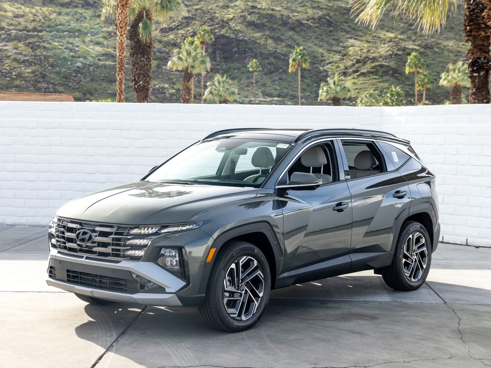 2025 Hyundai TUCSON HYBRID Limited