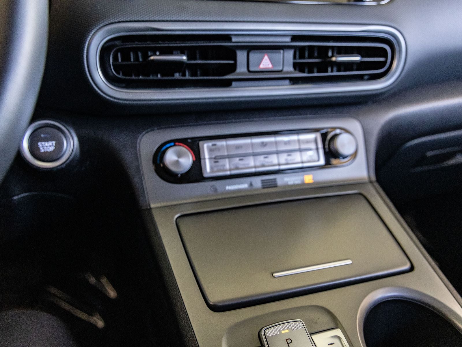 2023 Hyundai KONA ELECTRIC SEL