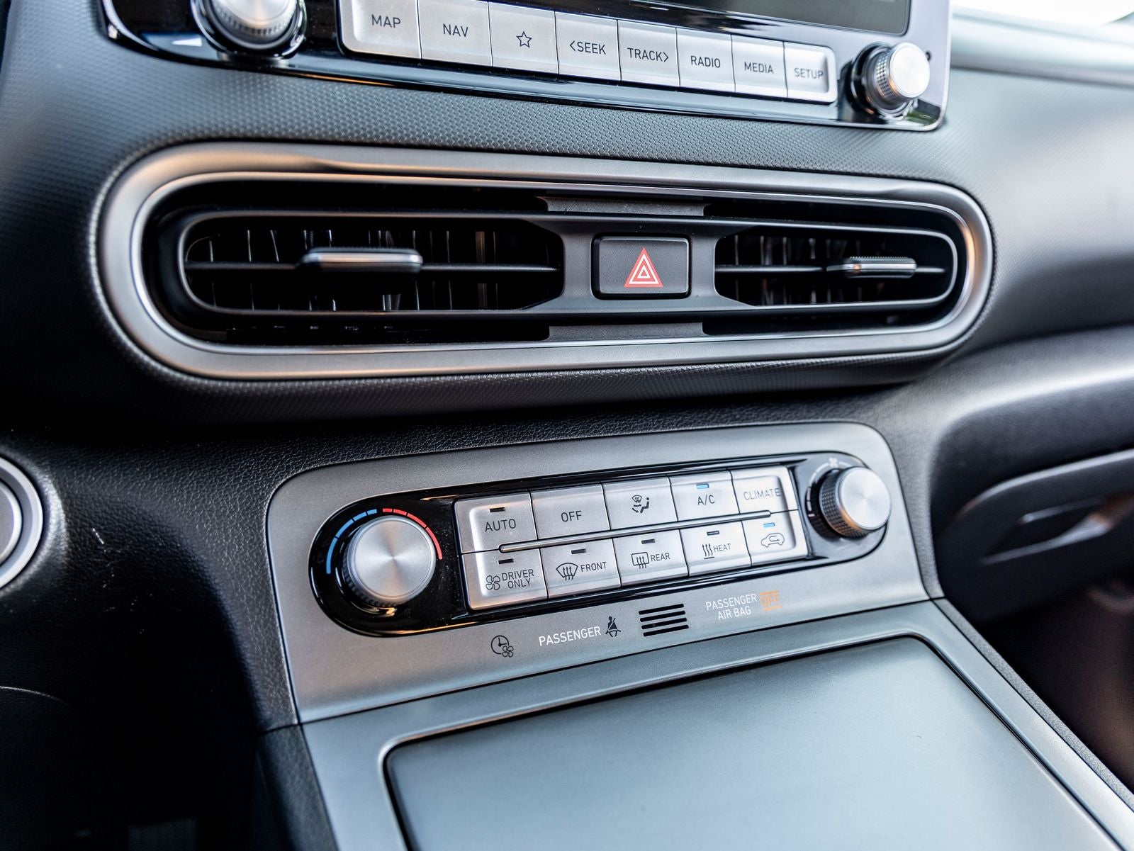 2023 Hyundai KONA ELECTRIC SEL