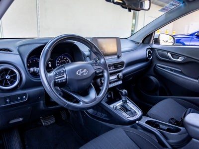 2022 Hyundai KONA SEL