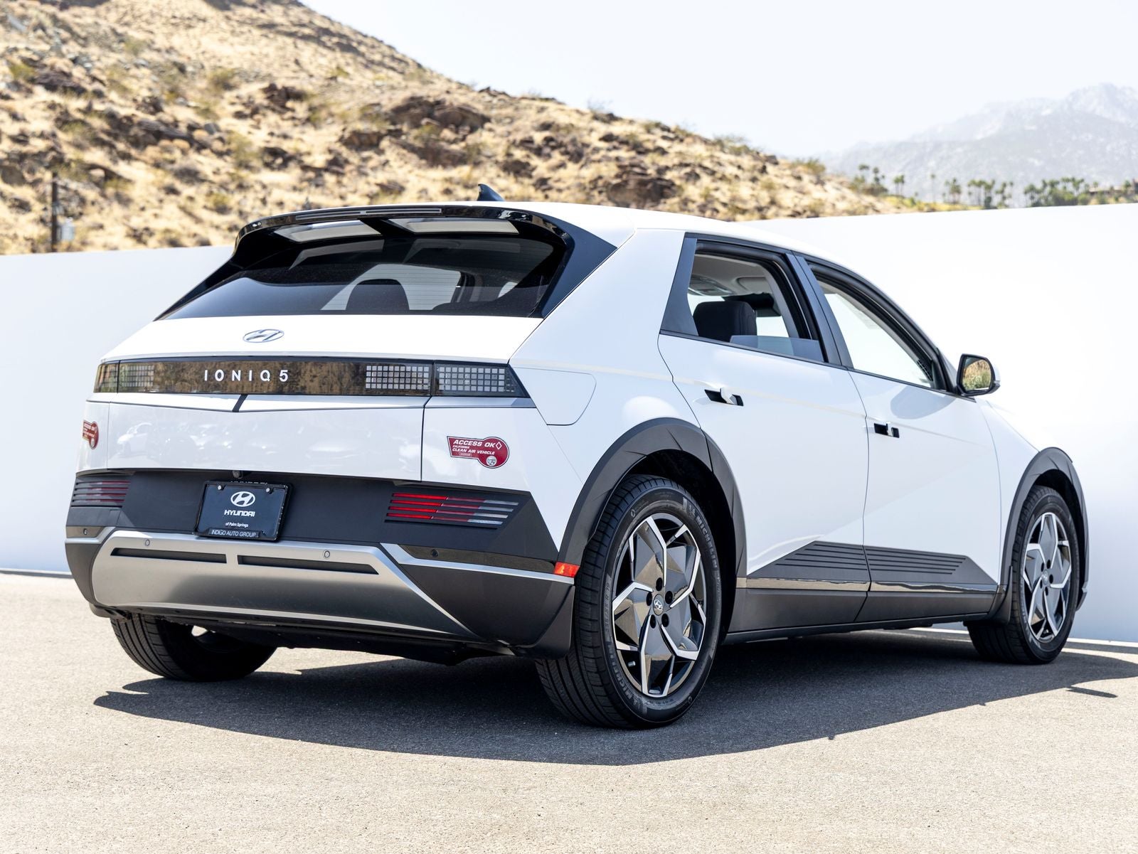 2024 Hyundai IONIQ 5 SE