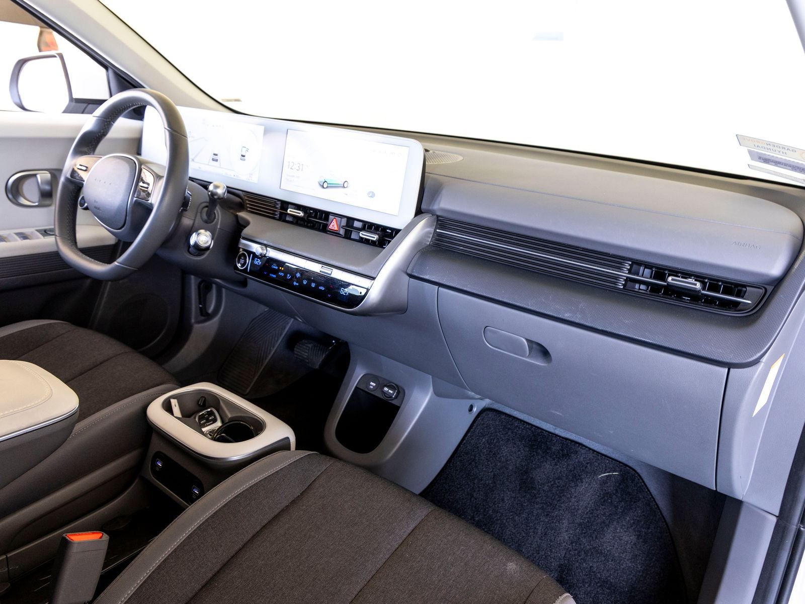 2024 Hyundai IONIQ 5 SE