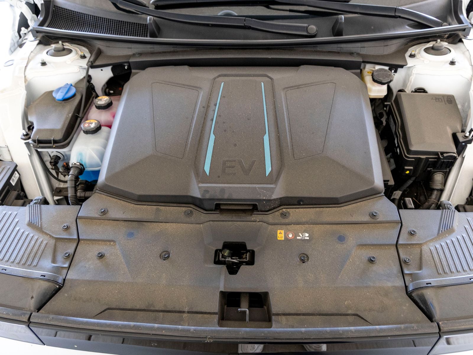 2024 Hyundai IONIQ 5 SE