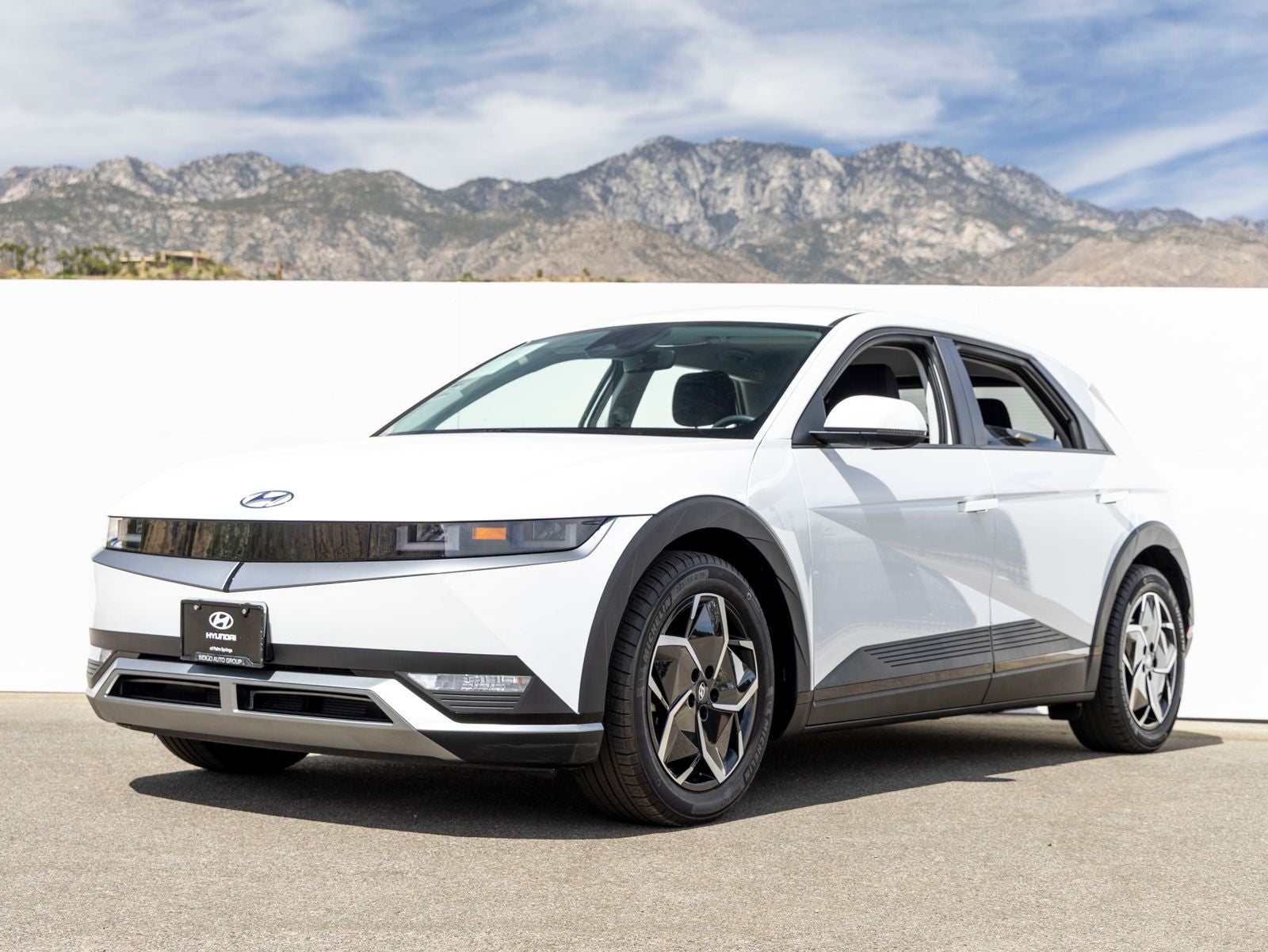 2024 Hyundai IONIQ 5 SE