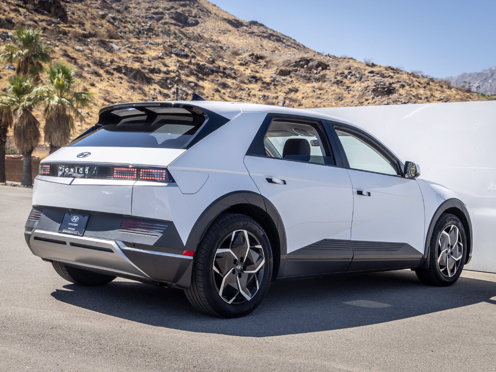 2024 Hyundai IONIQ 5 SEL