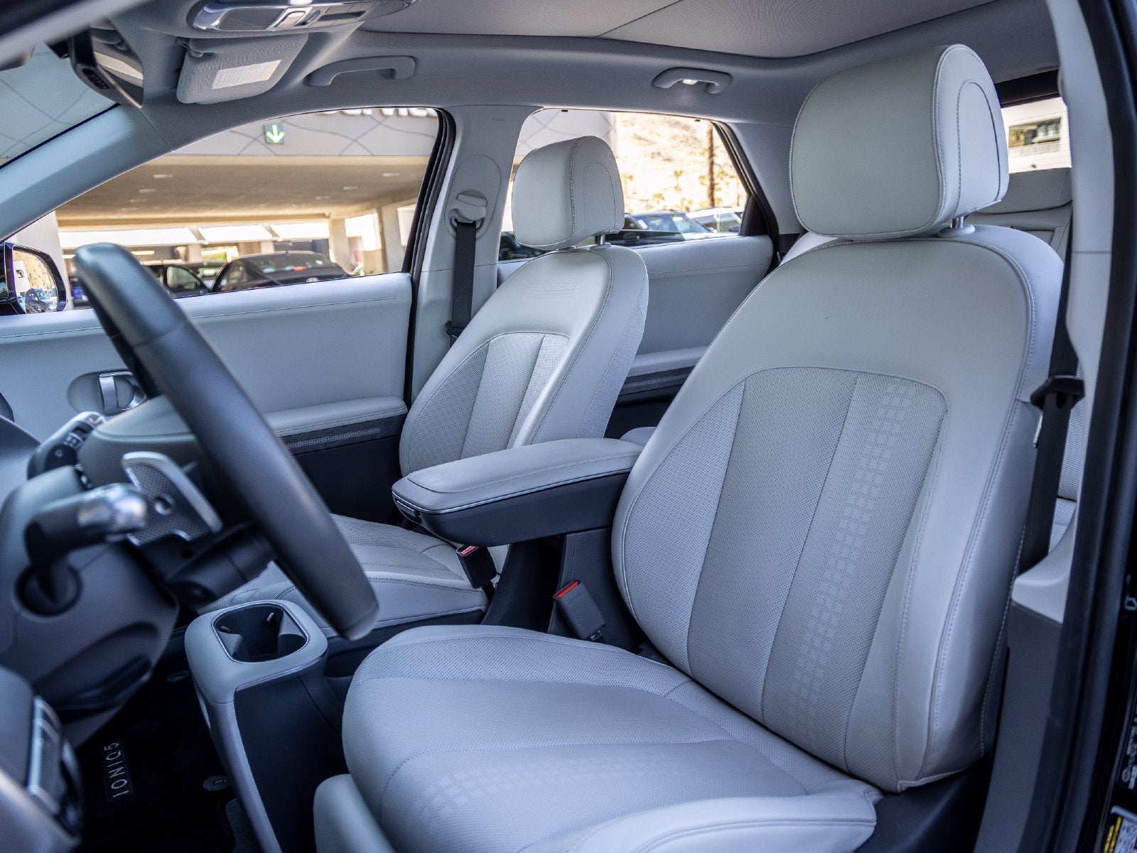 2023 Hyundai IONIQ 5 Limited - Photo 17