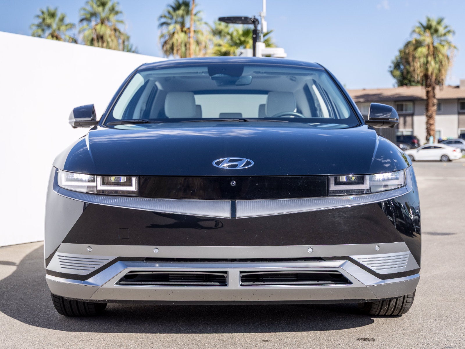 2023 Hyundai IONIQ 5 Limited - Photo 4