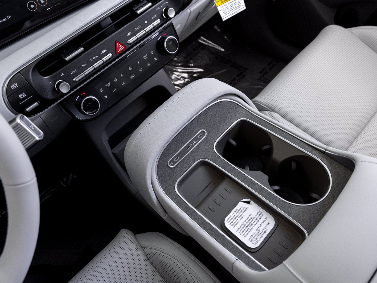 2027 Hyundai PALISADE HYBRID SEL 7 Passenger