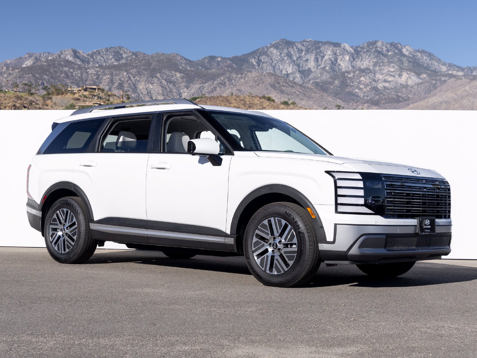 2027 Hyundai PALISADE HYBRID SEL 7 Passenger