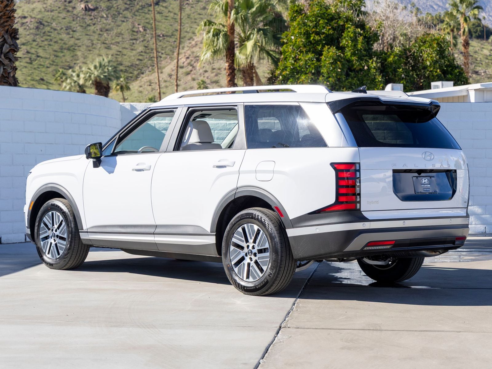 2026 Hyundai PALISADE HYBRID SEL Premium 8 Passenger