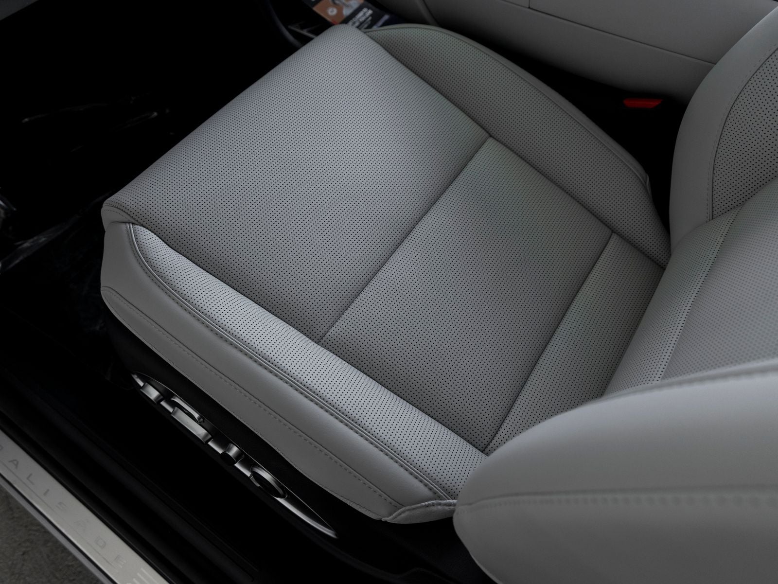 2027 Hyundai PALISADE SEL 7 Passenger