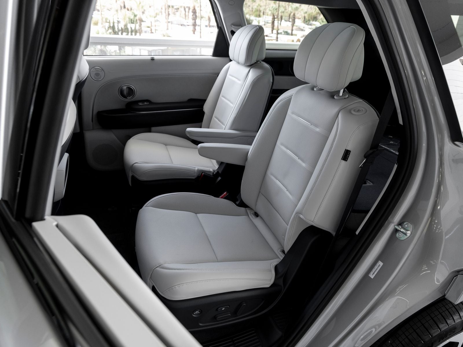 2027 Hyundai PALISADE SEL 7 Passenger