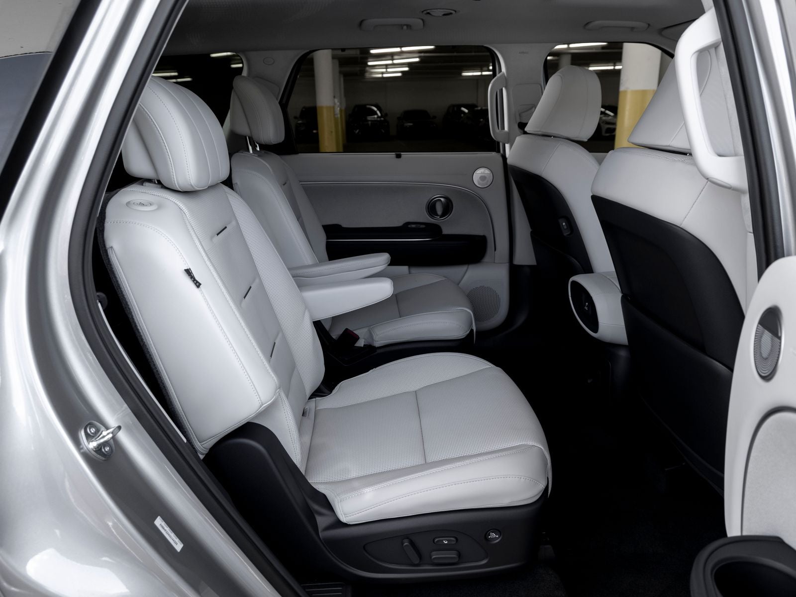2027 Hyundai PALISADE SEL 7 Passenger