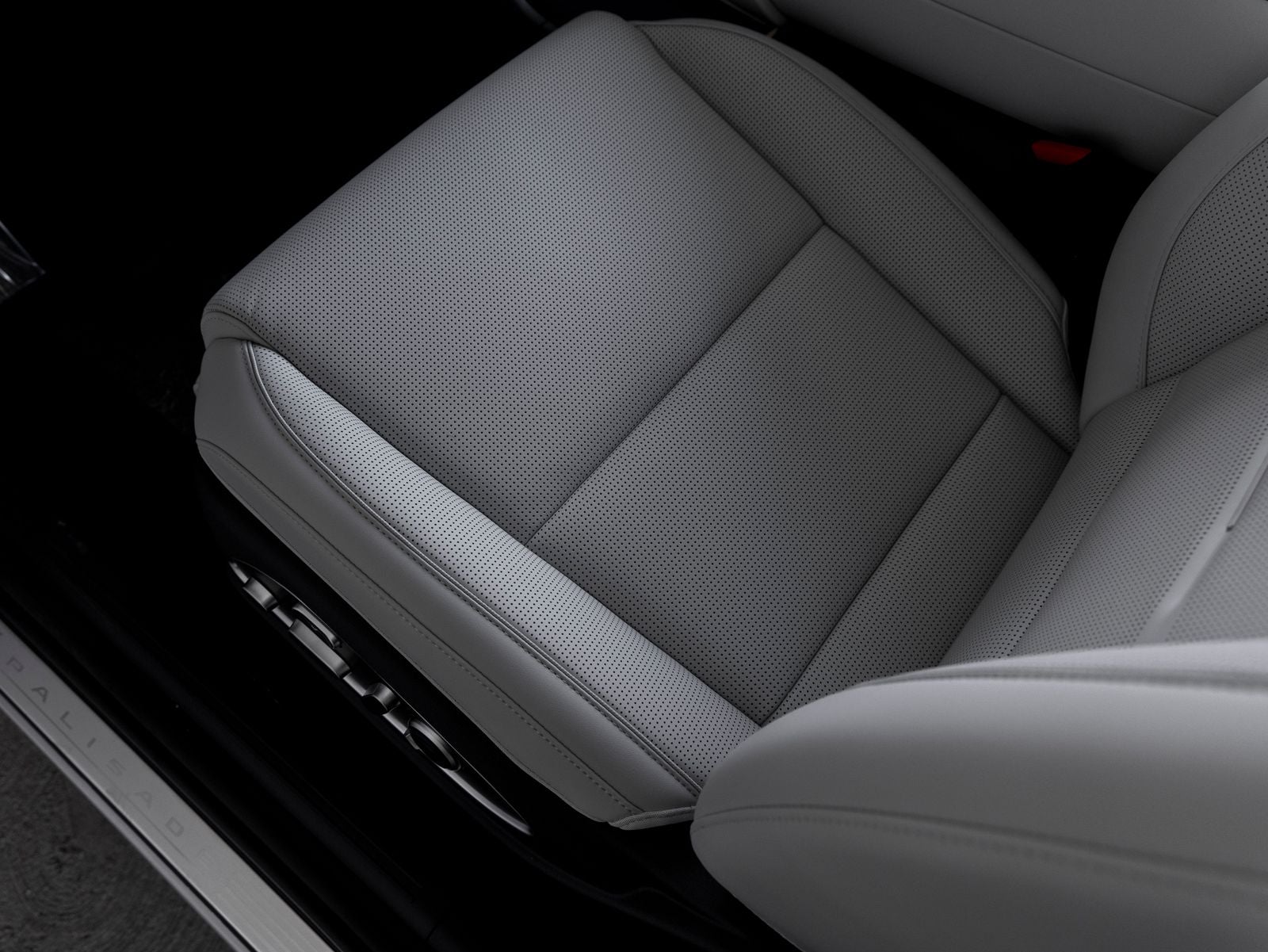 2027 Hyundai PALISADE SEL 7 Passenger