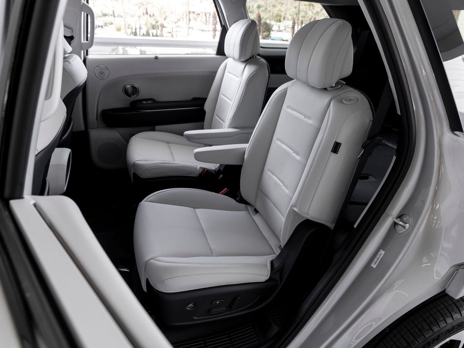2027 Hyundai PALISADE SEL 7 Passenger