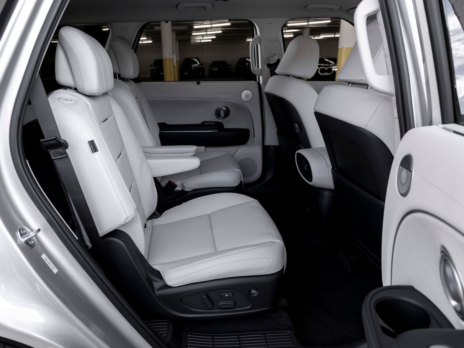 2027 Hyundai PALISADE SEL 7 Passenger