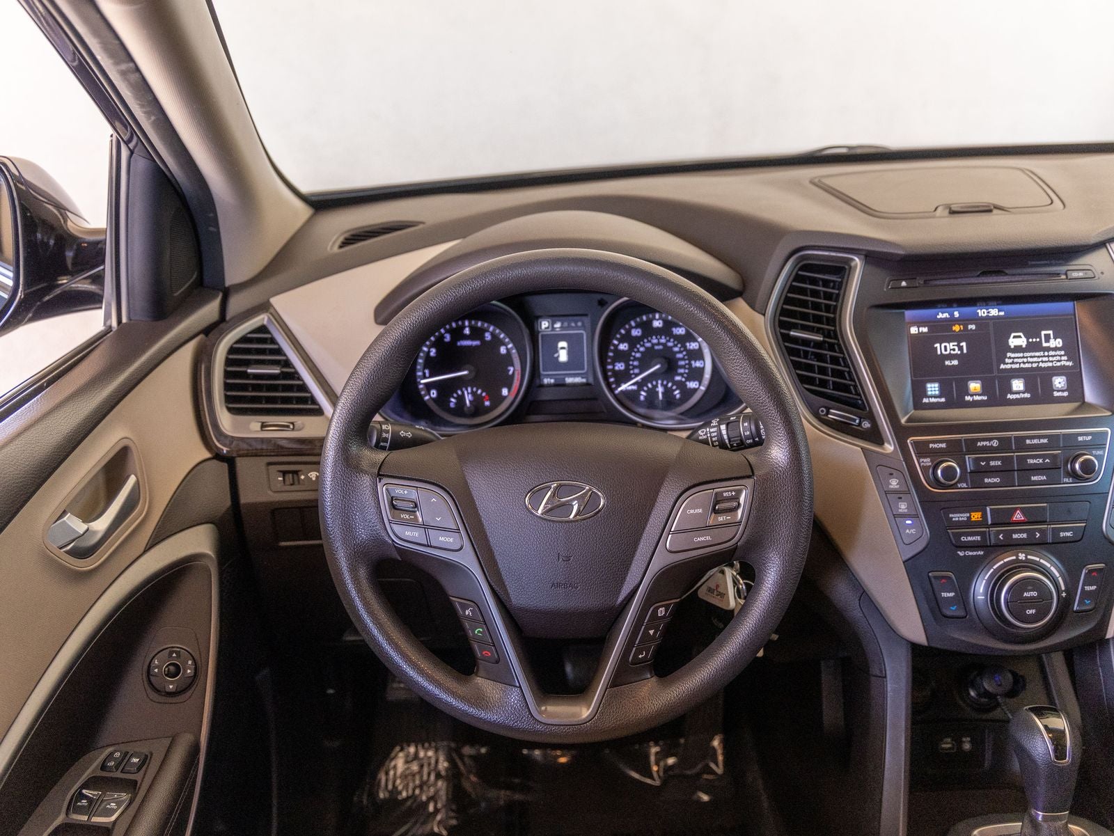 2018 Hyundai SANTA FE SE